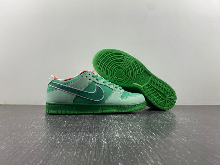 Concepts x TIFFANY CO. x Nike SB Dunk Low  BV1310-303