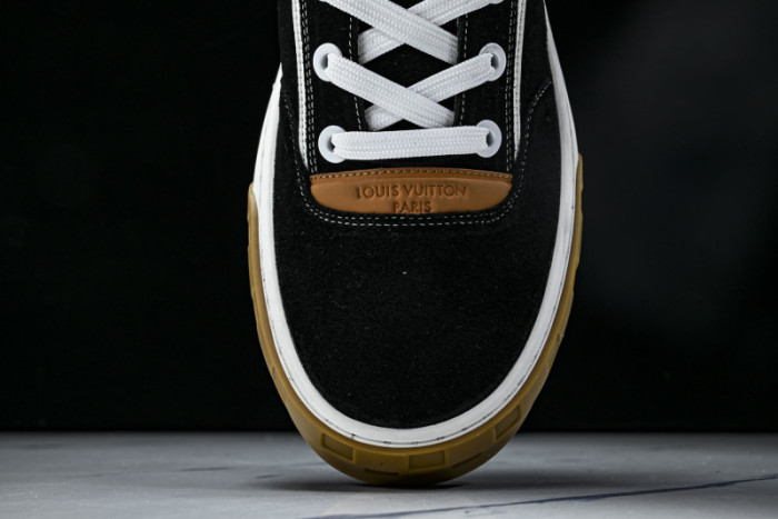 LV SNEAKER FOR-LV402