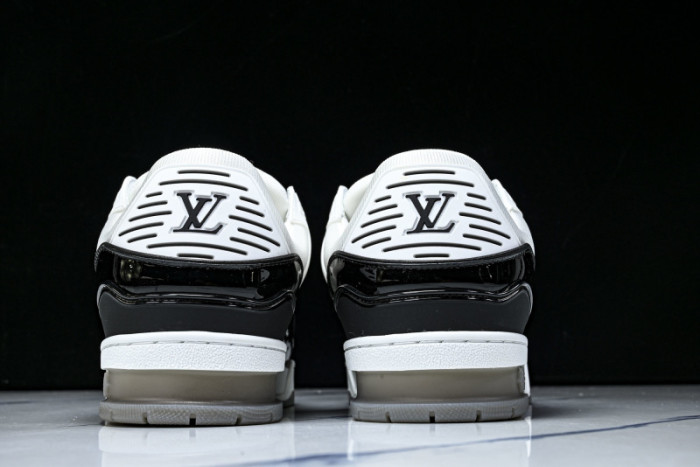 LV SNEAKER TRAINER FOR-LV389