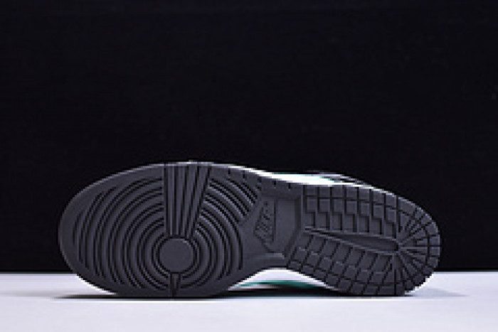 Nike SB x Diamond Dunk  ＂Tiffany＂ 304292-402