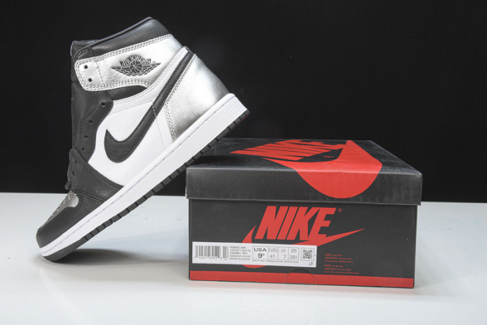 Air Jordan 1 High OG WMNS “Silver Toe” CD0461-001