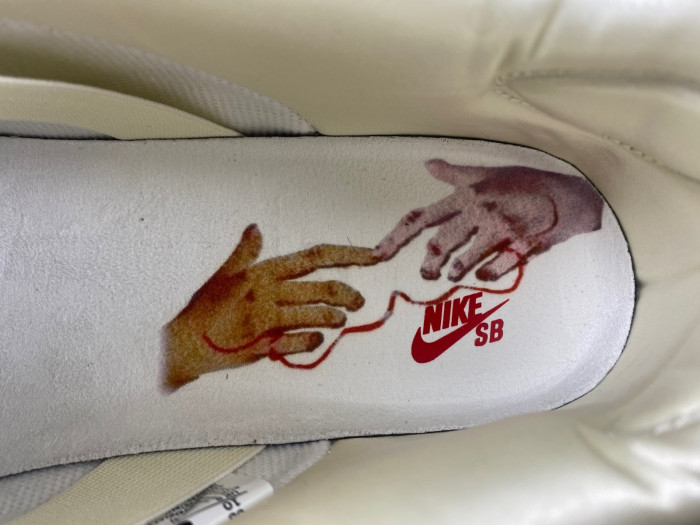 Nike SB Dunk Low 2024 WHITE/GREY/SILVER FZ5654-100