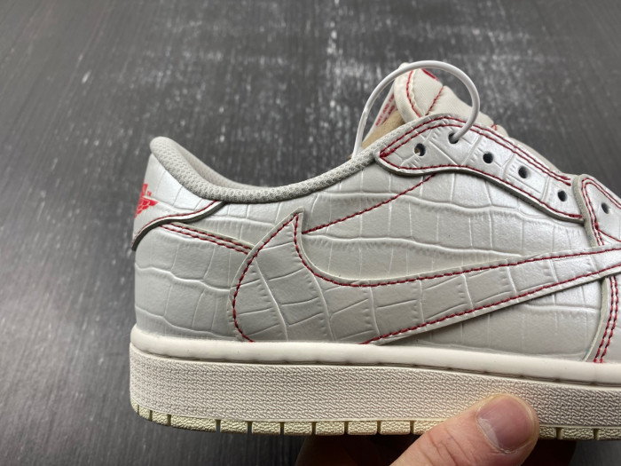 Travis Scott x Air Jordan 1 Low OG  DM7866-601