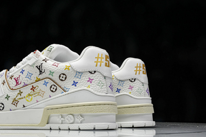 LV SNEAKER LOW FOR-LV233