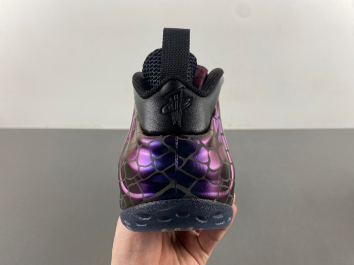 TEKKEN 8 x Nike Air Foamposite One “Kazuya Mishima”  FQ9050-400