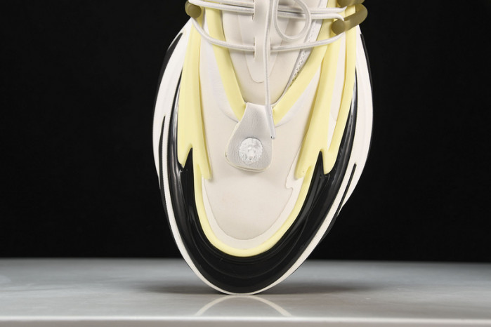 Balmain Sneakers FOR03