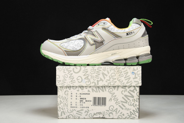 New Balance yeeshoes ML2002RGD