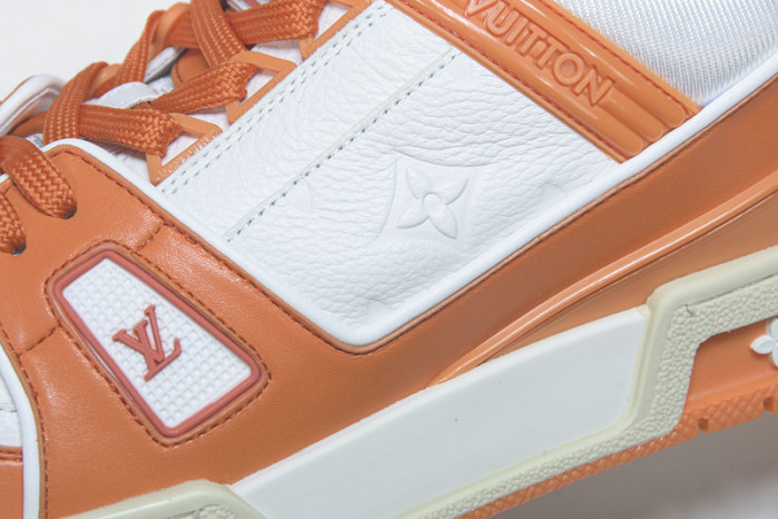 LV SNEAKER LOW YEE-005