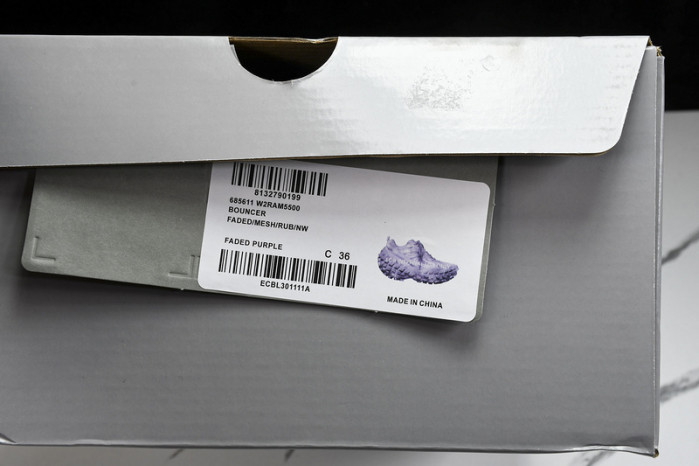 BLCG    Defender Rubber Platform Sneakers  685613 W2RAM5500