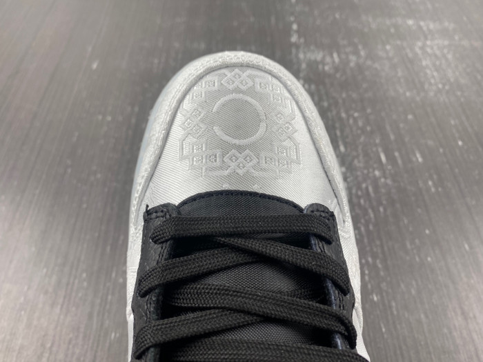 CLOT x fragment x Nike Dunk Low Colorway: White/Black FN0315-110