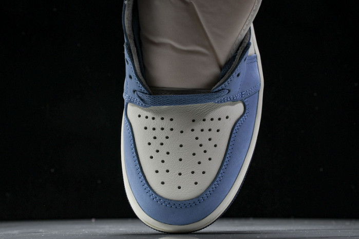 Air Jordan 1 High OG“First in Flight” FD2596-400