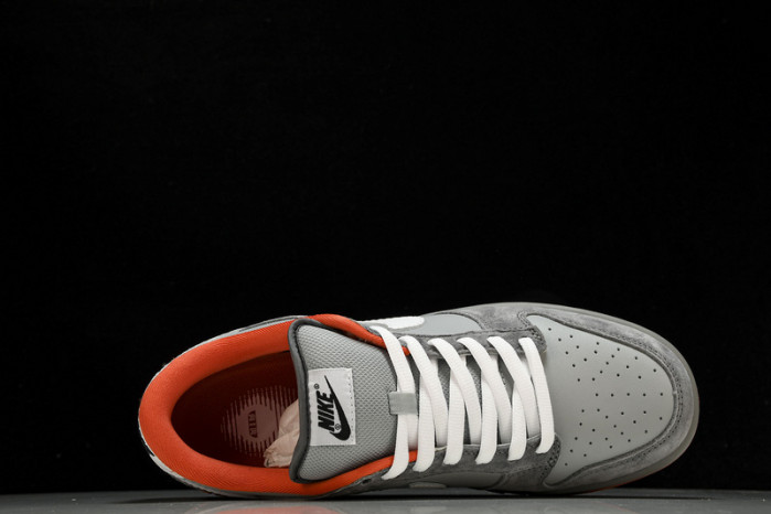 Nike Dunk SB Low“Staple NYC Pigeon”  304292-011