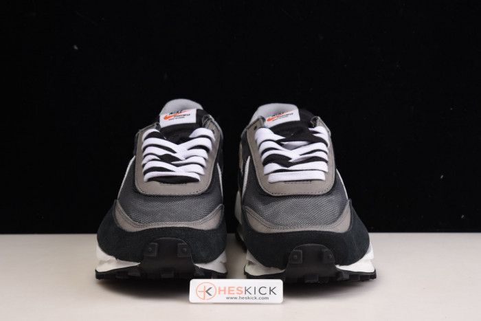 Sacai Nike LDWaffle Black Anthracite White BV0073-001