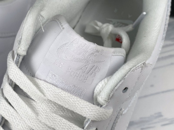 Supreme x Nike Air Force 1 CU9225-100
