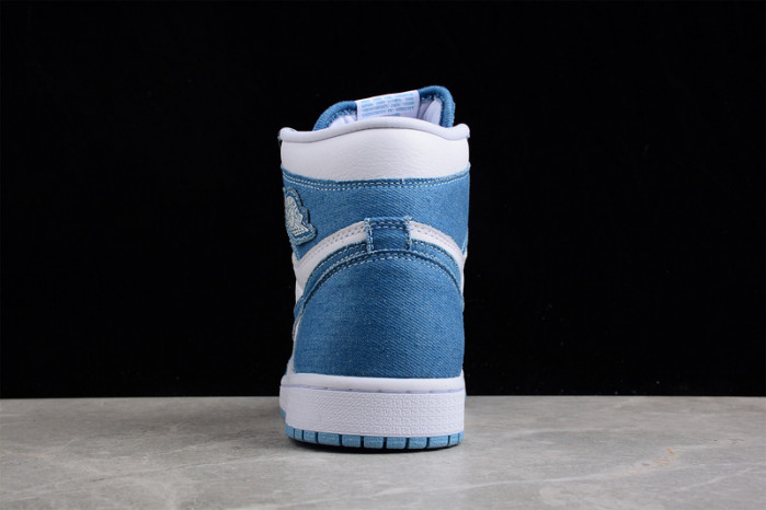 Air Jordan 1 Retro High OG WMNS “Denim” DM9036-104
