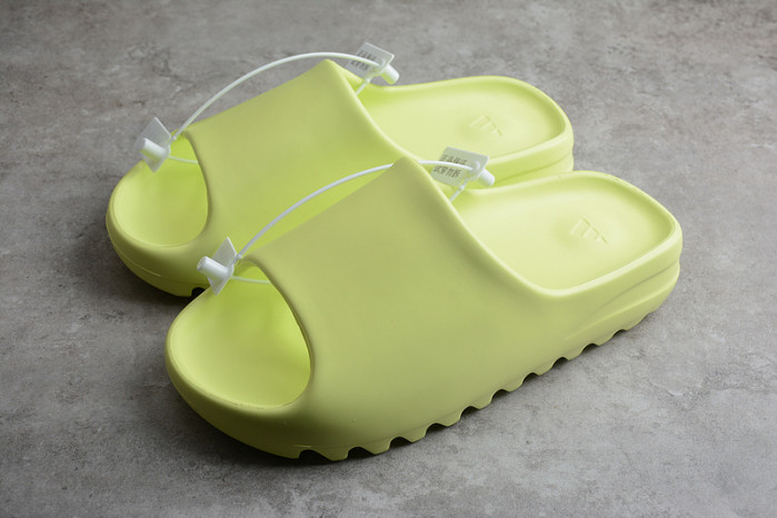 Yeezy Slide Green  GX6138