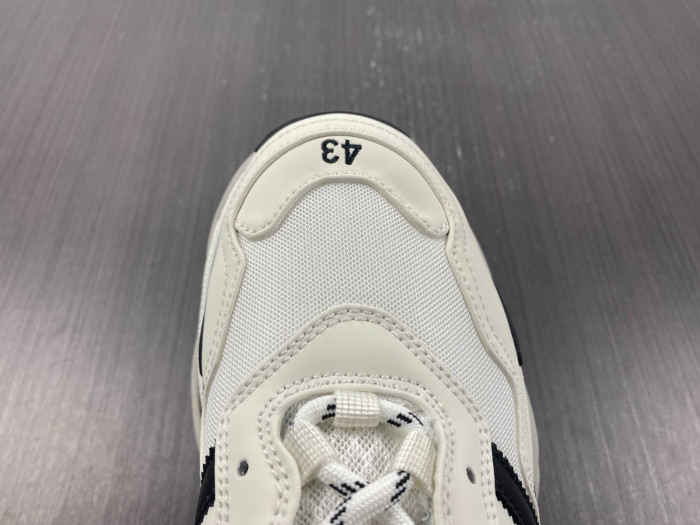 BLCG × ADIDAS YEESHOES042102