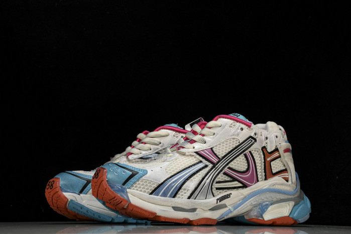 BLCG RUNNER  772774-W3RBW-2325