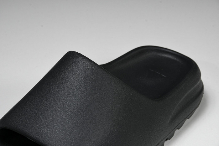 Yeezy Slide Onyx HQ6448