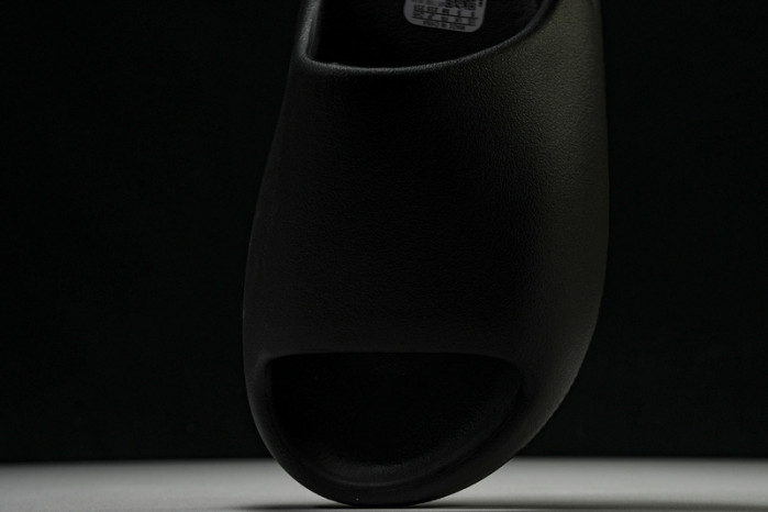 Yeezy Slide Onyx HQ6448