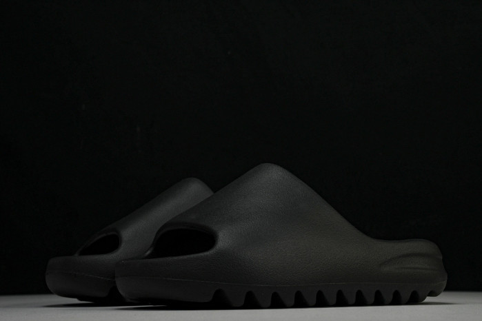 Yeezy Slide Onyx HQ6448