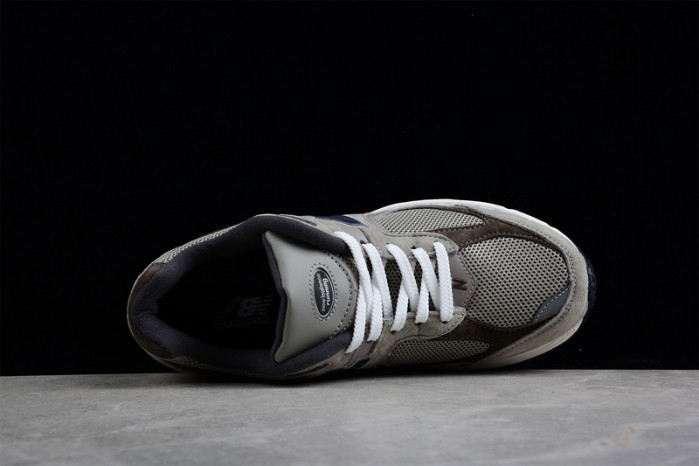 New* Balance WL2002 M2002RAW