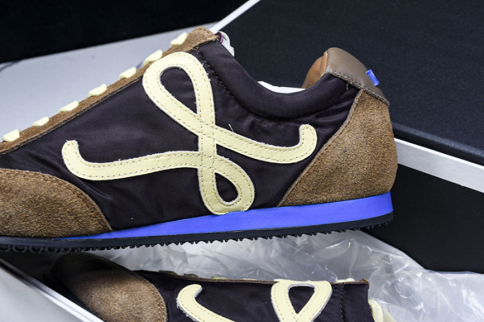 L*0ewe Ballet Runner LW-FOR04