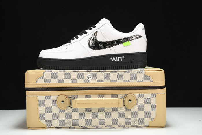 Nike Air Force 1  LV3369-101