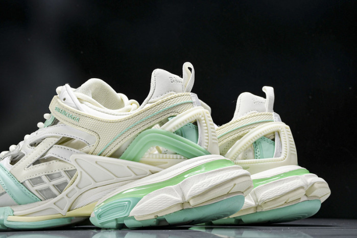 BLCG Track 2.0 W3AE2 3911