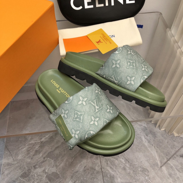 LV SLIPPERS
