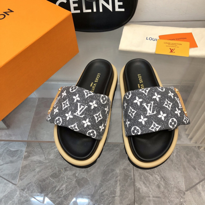 LV SLIPPERS