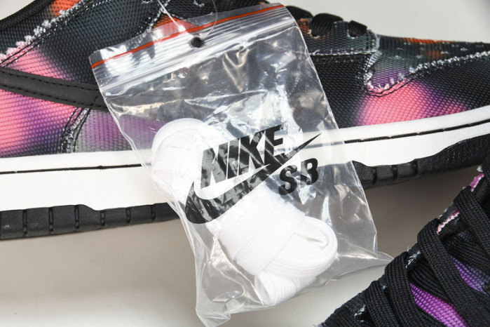 Nike DUNK LOW RETRO PRM "Graffiti" DM0108-002