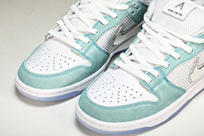 APRIL SKKATEBOARDS x nike SB Dunk Low Turbo Green FD2562-400