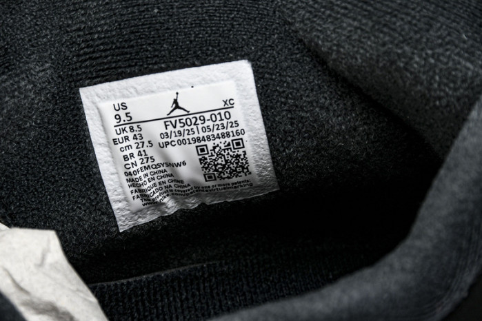 AIR JORDAN 4 RETRO BLACK CAT (2025) FV5029-010