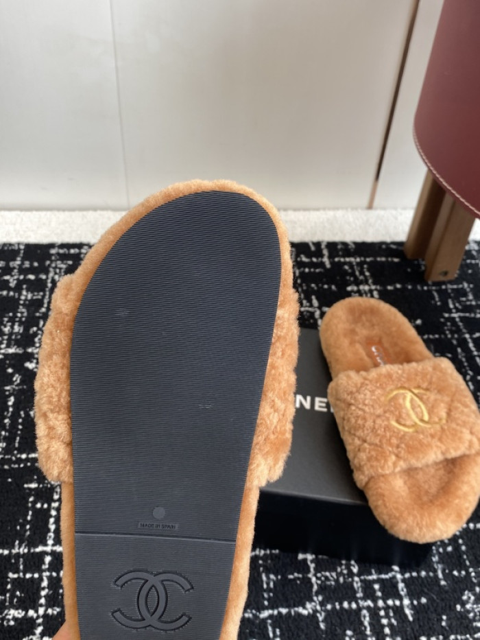 CH*NEL SLIPPERS
