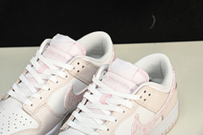 Nike Dunk Low “Pink Paisley” FD1449-100