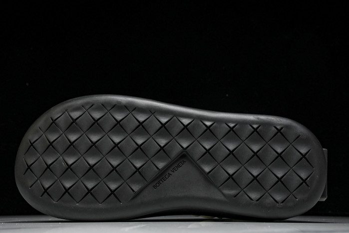 BOTTEGA VENETA  JUMBO SNEAKER