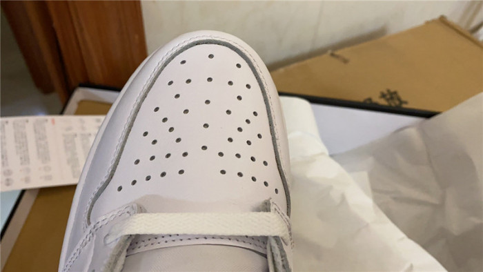 AIR Jordan 1 Retro Metallic Navy (2016) 555088-106