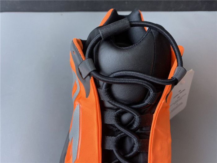 ADIDAS YEEZY BOOST 700 MNVN ORANGE - FV3258