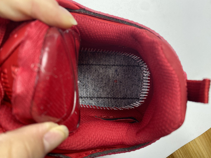 BLCG Track.2 Pearl Red 570391 W2GN3 2029