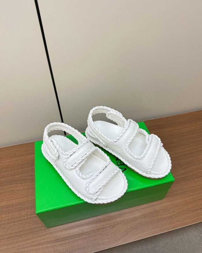 B0TTEGA VENETA  SLIDES