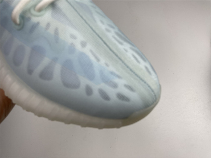 Adidas Yeezy Boost 350 V2 