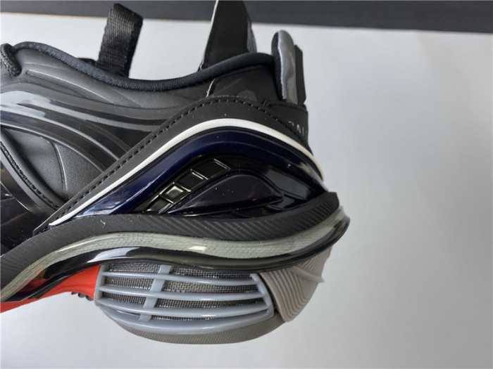 BLCG 5.0 TYREX 20SS RUNWAY RED AND BLACK 617535 W2CB1 1060